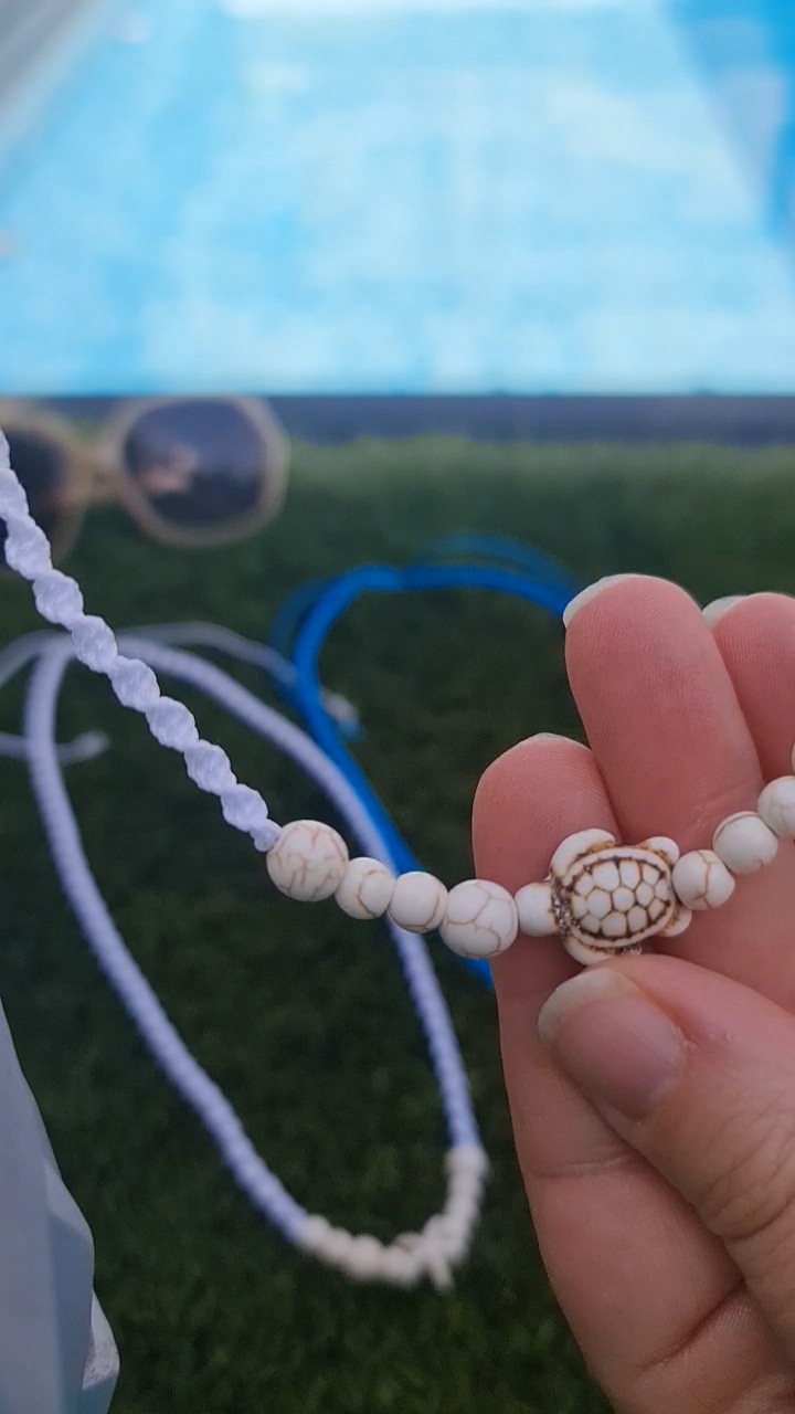 Necklaces Megimakes