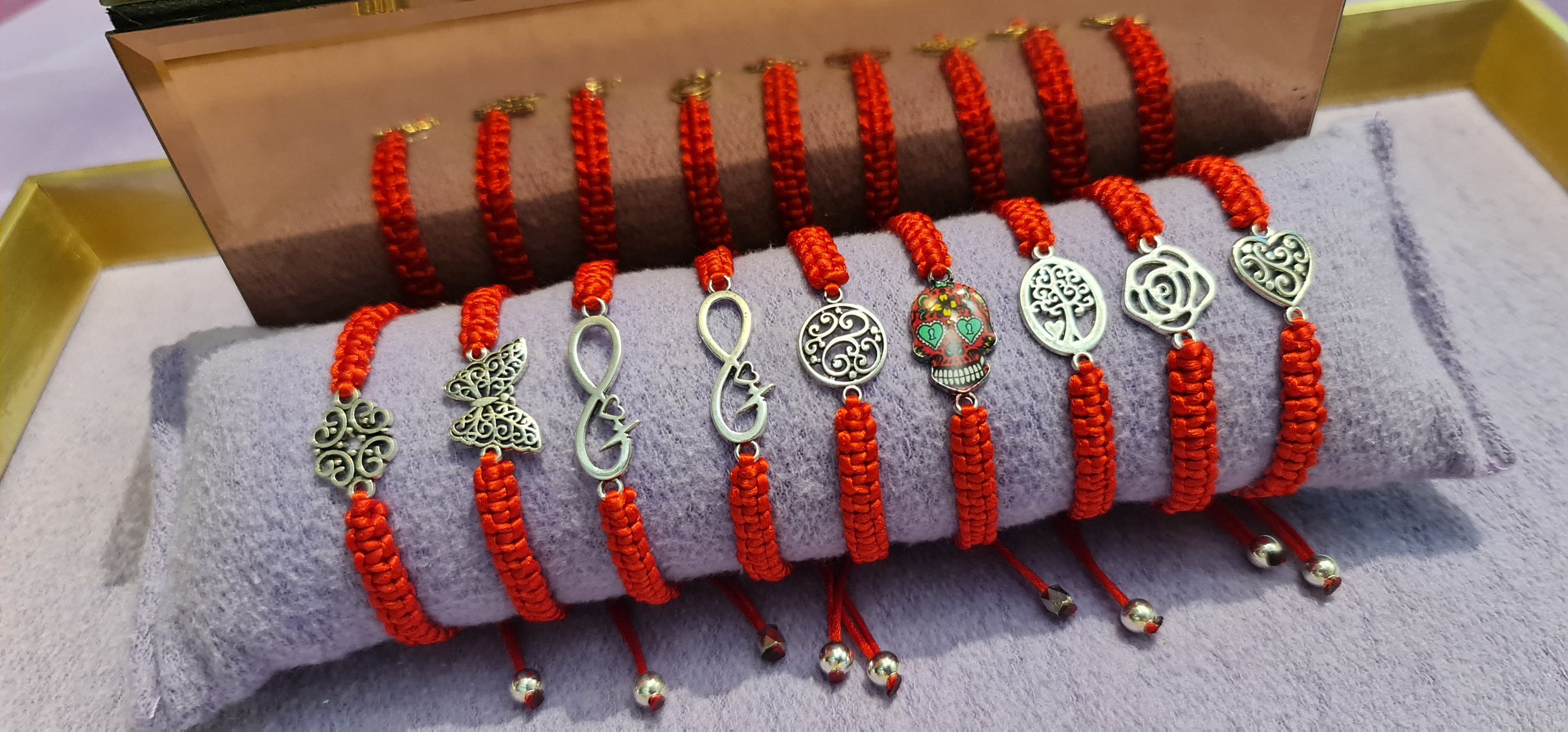 Bracelets Megimakes