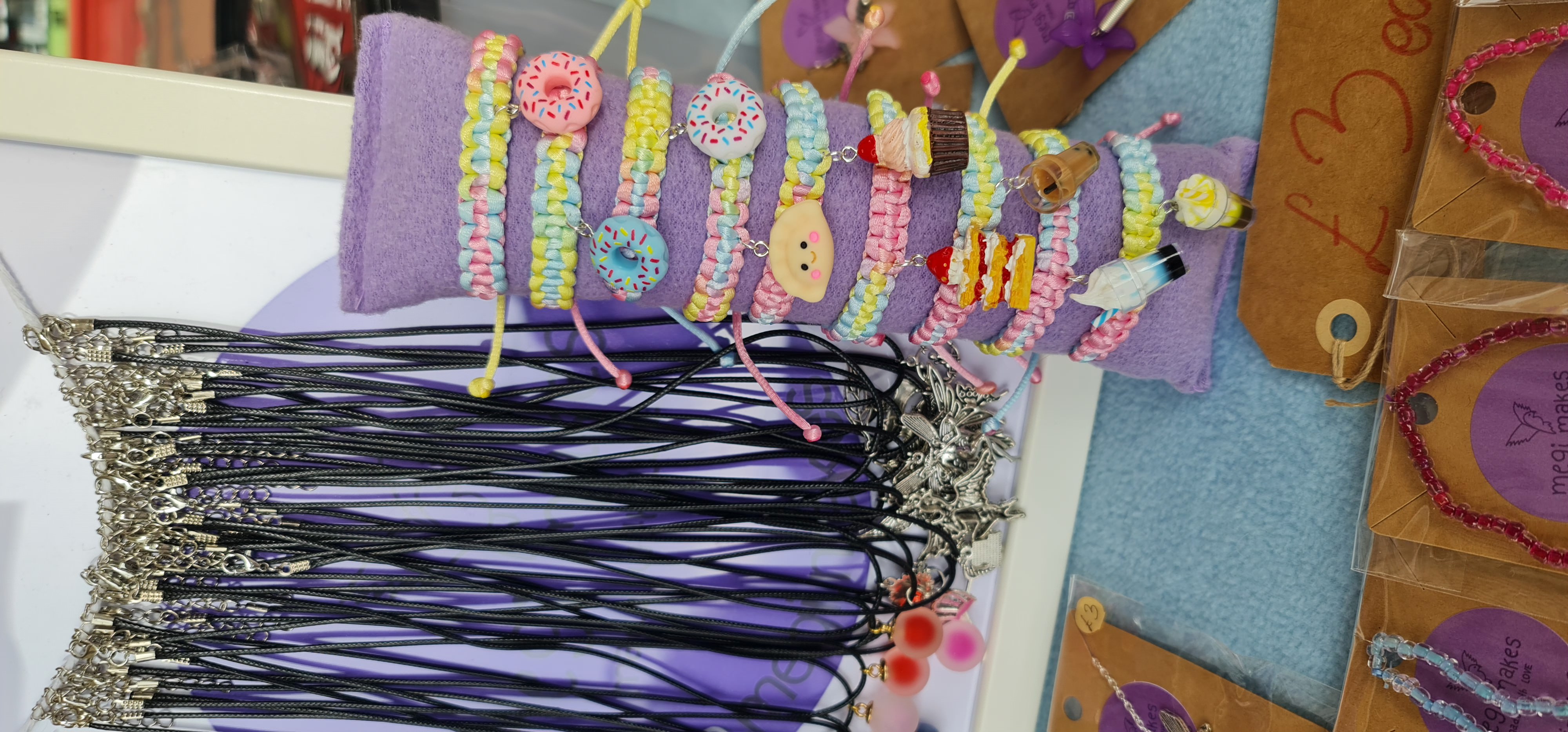 Bracelets Megimakes